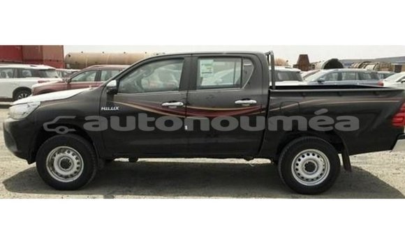 Acheter Import Voiture Toyota Hilux Noir à Import - Dubai, Iles Acheter Import Voiture Toyota Hilux Noir à Import - Dubai, Iles