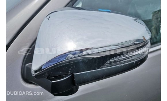 Buy Import Toyota Hilux Other Car in Import - Dubai in Iles Buy Import Toyota Hilux Other Car in Import - Dubai in Iles