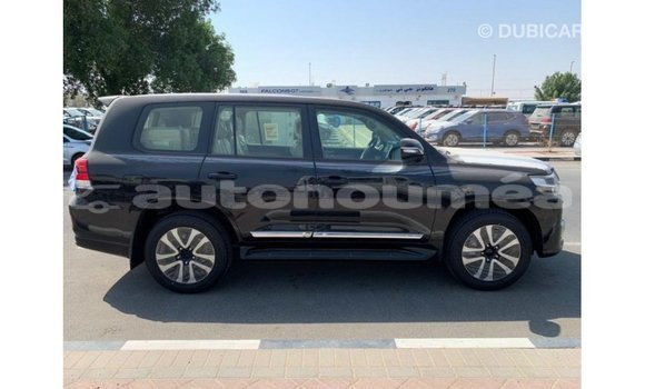 Buy Import Toyota Land Cruiser Black Car in Import - Dubai in Iles Buy Import Toyota Land Cruiser Black Car in Import - Dubai in Iles