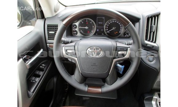 Buy Import Toyota Land Cruiser Black Car in Import - Dubai in Iles Buy Import Toyota Land Cruiser Black Car in Import - Dubai in Iles