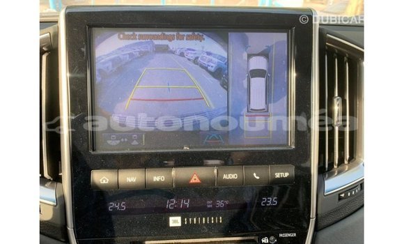 Buy Import Toyota Land Cruiser Black Car in Import - Dubai in Iles Buy Import Toyota Land Cruiser Black Car in Import - Dubai in Iles