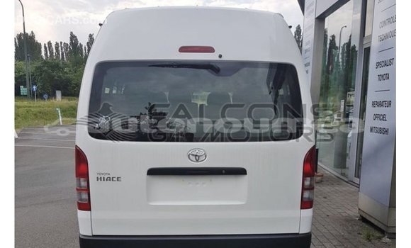 Buy Import Toyota Hiace White Car in Import - Dubai in Iles Buy Import Toyota Hiace White Car in Import - Dubai in Iles