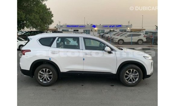 Acheter Import Voiture Hyundai Santa Fe Blanc à Import - Dubai, Iles Acheter Import Voiture Hyundai Santa Fe Blanc à Import - Dubai, Iles