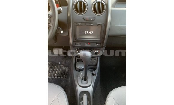 Acheter Import Voiture Renault Duster Noir à Import - Dubai, Iles Acheter Import Voiture Renault Duster Noir à Import - Dubai, Iles