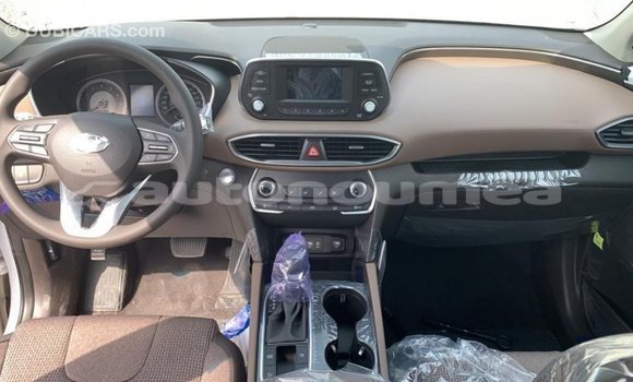 Buy Import Hyundai Santa Fe White Car in Import - Dubai in Iles Buy Import Hyundai Santa Fe White Car in Import - Dubai in Iles
