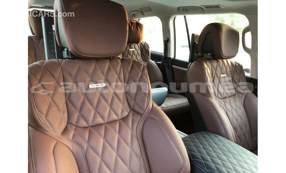 Buy Import Toyota Land Cruiser Black Car in Import - Dubai in Iles Buy Import Toyota Land Cruiser Black Car in Import - Dubai in Iles