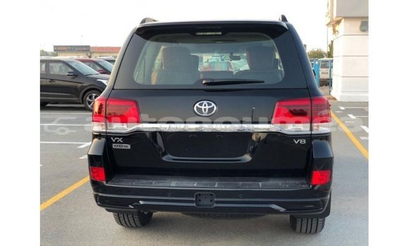 Buy Import Toyota Land Cruiser Black Car in Import - Dubai in Iles Buy Import Toyota Land Cruiser Black Car in Import - Dubai in Iles