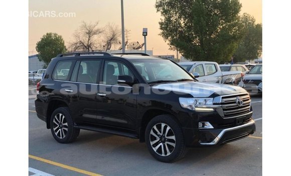 Buy Import Toyota Land Cruiser Black Car in Import - Dubai in Iles Buy Import Toyota Land Cruiser Black Car in Import - Dubai in Iles