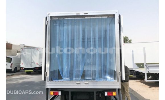 Buy Import Hino 300 Series White Truck in Import - Dubai in Iles Buy Import Hino 300 Series White Truck in Import - Dubai in Iles