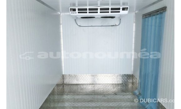 Buy Import Hino 300 Series White Truck in Import - Dubai in Iles Buy Import Hino 300 Series White Truck in Import - Dubai in Iles