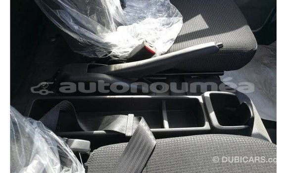 Acheter Import Voiture Mitsubishi Carisma Blanc à Import - Dubai, Iles Acheter Import Voiture Mitsubishi Carisma Blanc à Import - Dubai, Iles