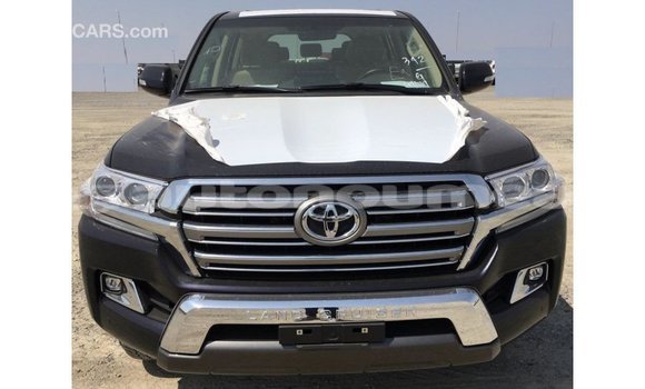 Buy Import Toyota Land Cruiser Black Car in Import - Dubai in Iles Buy Import Toyota Land Cruiser Black Car in Import - Dubai in Iles