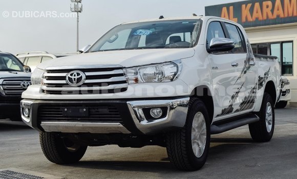 Buy Import Toyota Hilux White Car in Import - Dubai in Iles Buy Import Toyota Hilux White Car in Import - Dubai in Iles