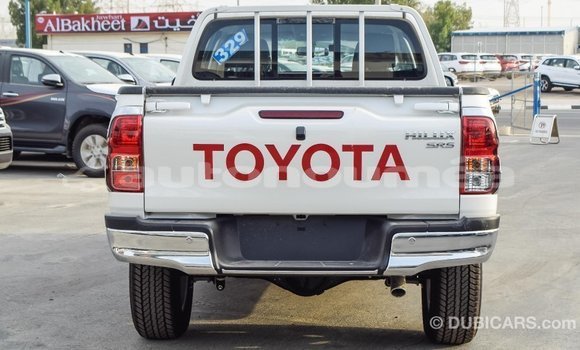 Buy Import Toyota Hilux White Car in Import - Dubai in Iles Buy Import Toyota Hilux White Car in Import - Dubai in Iles