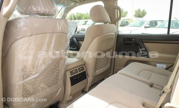 Buy Import Toyota Land Cruiser Black Car in Import - Dubai in Iles Buy Import Toyota Land Cruiser Black Car in Import - Dubai in Iles