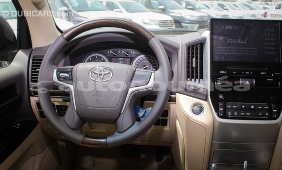 Buy Import Toyota Land Cruiser Black Car in Import - Dubai in Iles Buy Import Toyota Land Cruiser Black Car in Import - Dubai in Iles