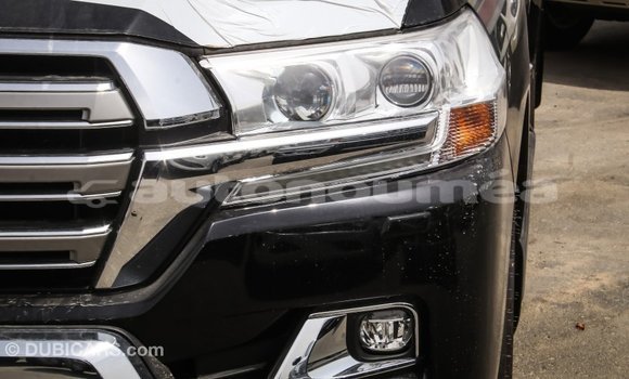 Buy Import Toyota Land Cruiser Black Car in Import - Dubai in Iles Buy Import Toyota Land Cruiser Black Car in Import - Dubai in Iles