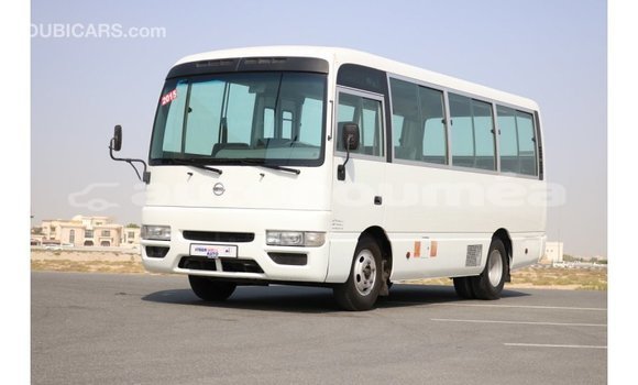 Buy Import Nissan 350Z White Car in Import - Dubai in Iles Buy Import Nissan 350Z White Car in Import - Dubai in Iles