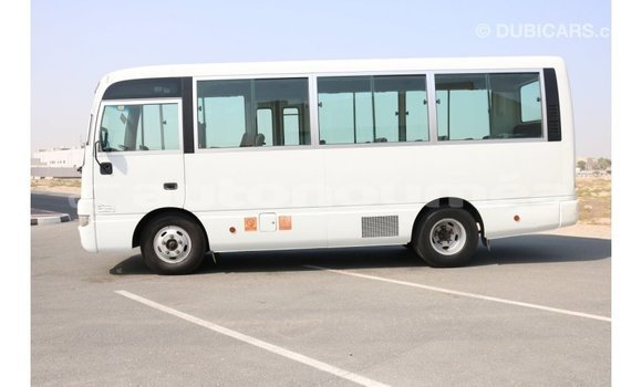 Buy Import Nissan 350Z White Car in Import - Dubai in Iles Buy Import Nissan 350Z White Car in Import - Dubai in Iles