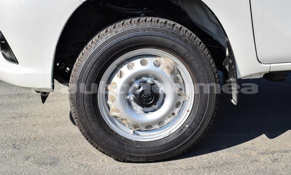 Buy Import Toyota Hilux White Car in Import - Dubai in Iles Buy Import Toyota Hilux White Car in Import - Dubai in Iles