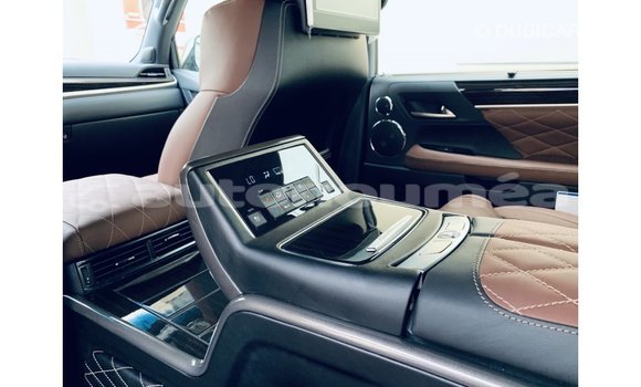 Acheter Import Voiture Lexus LX Noir à Import - Dubai, Iles Acheter Import Voiture Lexus LX Noir à Import - Dubai, Iles