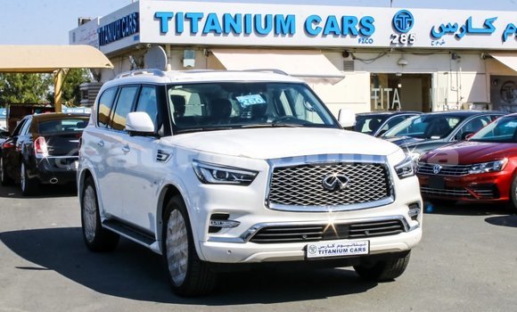 Buy Import Infiniti Q White Car in Import - Dubai in Iles