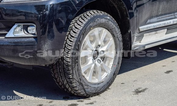 Acheter Import Voiture Toyota Land Cruiser Noir à Import - Dubai, Iles Acheter Import Voiture Toyota Land Cruiser Noir à Import - Dubai, Iles