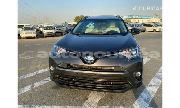 Acheter Import Utilitaire Toyota HiAce Autre à Import - Dubai, Iles Acheter Import Utilitaire Toyota HiAce Autre à Import - Dubai, Iles