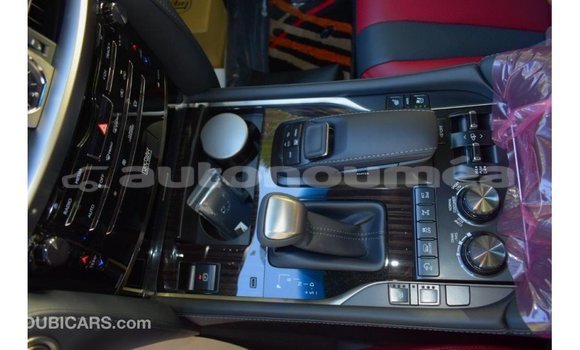 Acheter Import Voiture Lexus LX Blanc à Import - Dubai, Iles Acheter Import Voiture Lexus LX Blanc à Import - Dubai, Iles