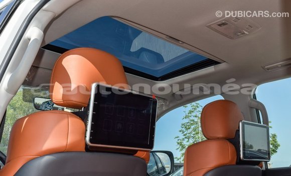 Acheter Import Voiture Toyota Land Cruiser Blanc à Import - Dubai, Iles Acheter Import Voiture Toyota Land Cruiser Blanc à Import - Dubai, Iles