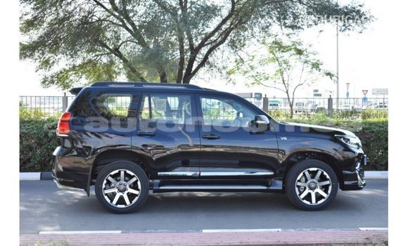 Acheter Import Voiture Toyota Prado Noir à Import - Dubai, Iles Acheter Import Voiture Toyota Prado Noir à Import - Dubai, Iles