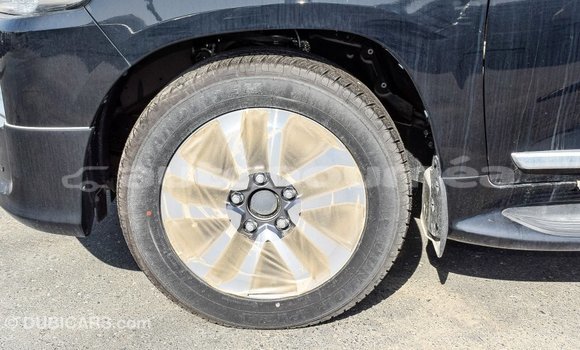 Buy Import Toyota Land Cruiser Black Car in Import - Dubai in Iles Buy Import Toyota Land Cruiser Black Car in Import - Dubai in Iles