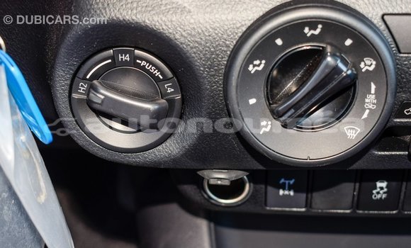Buy Import Toyota Hilux White Car in Import - Dubai in Iles Buy Import Toyota Hilux White Car in Import - Dubai in Iles