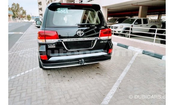 Acheter Import Voiture Toyota Land Cruiser Noir à Import - Dubai, Iles Acheter Import Voiture Toyota Land Cruiser Noir à Import - Dubai, Iles