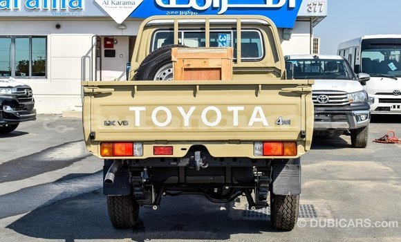 Buy Import Toyota Land Cruiser Beige Car in Import - Dubai in Iles Buy Import Toyota Land Cruiser Beige Car in Import - Dubai in Iles