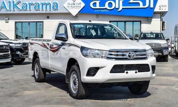 Acheter Import Voiture Toyota Hilux Blanc à Import - Dubai, Iles Acheter Import Voiture Toyota Hilux Blanc à Import - Dubai, Iles