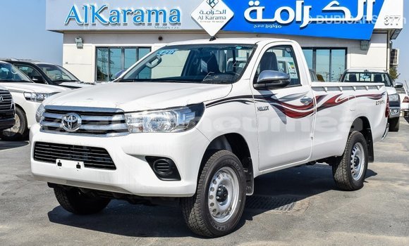 Acheter Import Voiture Toyota Hilux Blanc à Import - Dubai, Iles Acheter Import Voiture Toyota Hilux Blanc à Import - Dubai, Iles