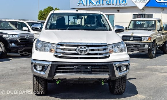 Buy Import Toyota Hilux White Car in Import - Dubai in Iles Buy Import Toyota Hilux White Car in Import - Dubai in Iles