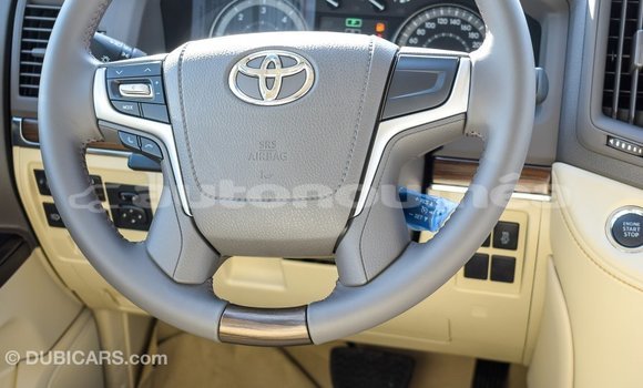 Buy Import Toyota Land Cruiser Black Car in Import - Dubai in Iles Buy Import Toyota Land Cruiser Black Car in Import - Dubai in Iles