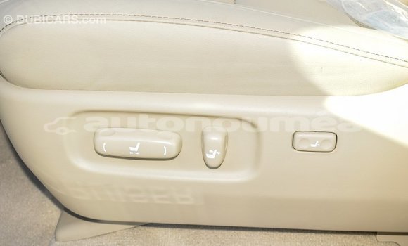 Buy Import Toyota Land Cruiser Black Car in Import - Dubai in Iles Buy Import Toyota Land Cruiser Black Car in Import - Dubai in Iles