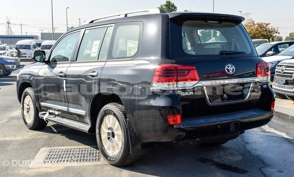 Buy Import Toyota Land Cruiser Black Car in Import - Dubai in Iles Buy Import Toyota Land Cruiser Black Car in Import - Dubai in Iles