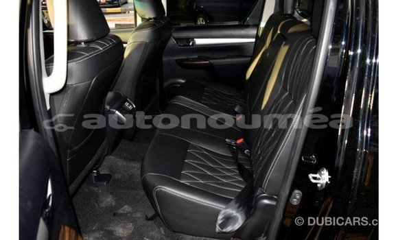 Buy Import Toyota Hilux Black Car in Import - Dubai in Iles Buy Import Toyota Hilux Black Car in Import - Dubai in Iles