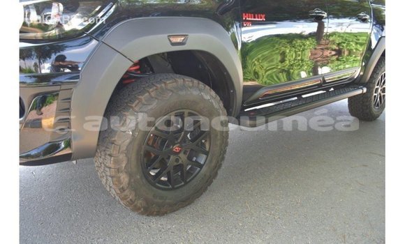 Buy Import Toyota Hilux Black Car in Import - Dubai in Iles Buy Import Toyota Hilux Black Car in Import - Dubai in Iles