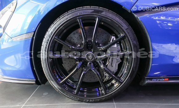 Acheter Import Voiture McLaren 570S Bleu à Import - Dubai, Iles Acheter Import Voiture McLaren 570S Bleu à Import - Dubai, Iles