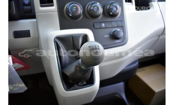 Buy Import Toyota Hiace White Car in Import - Dubai in Iles Buy Import Toyota Hiace White Car in Import - Dubai in Iles