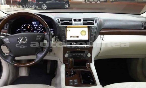 Buy Import Lexus LS Other Car in Import - Dubai in Iles Buy Import Lexus LS Other Car in Import - Dubai in Iles