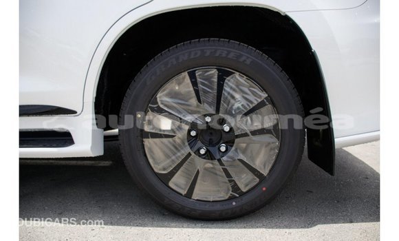 Acheter Import Voiture Lexus LX Blanc à Import - Dubai, Iles Acheter Import Voiture Lexus LX Blanc à Import - Dubai, Iles