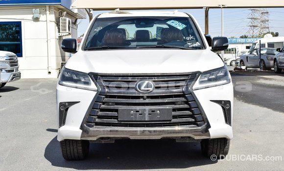 Acheter Import Voiture Lexus LX Blanc à Import - Dubai, Iles Acheter Import Voiture Lexus LX Blanc à Import - Dubai, Iles