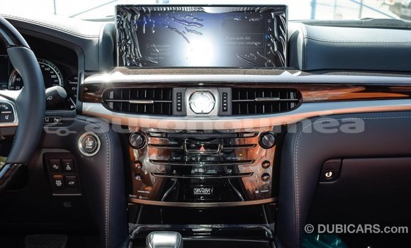 Acheter Import Voiture Lexus LX Blanc à Import - Dubai, Iles Acheter Import Voiture Lexus LX Blanc à Import - Dubai, Iles