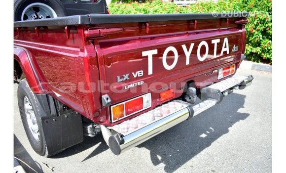 Acheter Import Voiture Toyota Land Cruiser Rouge à Import - Dubai, Iles Acheter Import Voiture Toyota Land Cruiser Rouge à Import - Dubai, Iles
